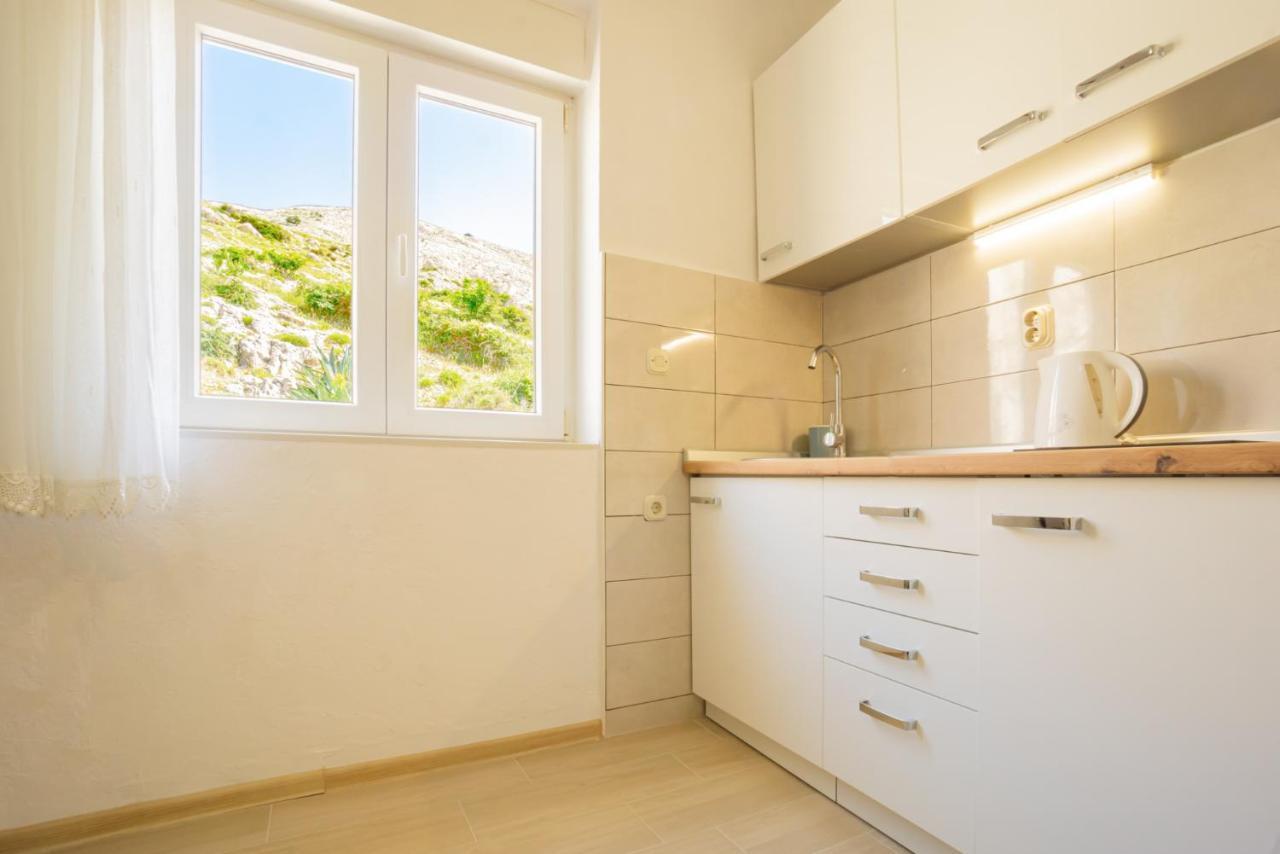 Magdalena With Mountain And Seaview Apartment Metajna Bilik gambar